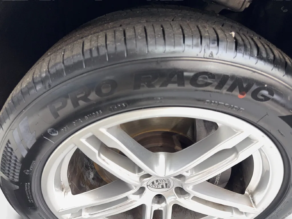 Porsche Macan photo 88