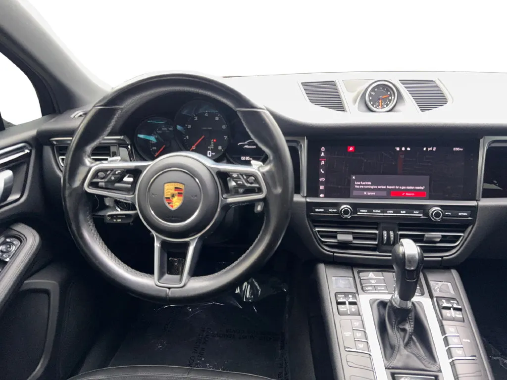 Porsche Macan photo 54