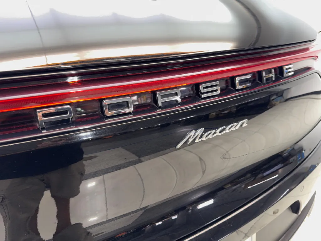 Porsche Macan photo 23