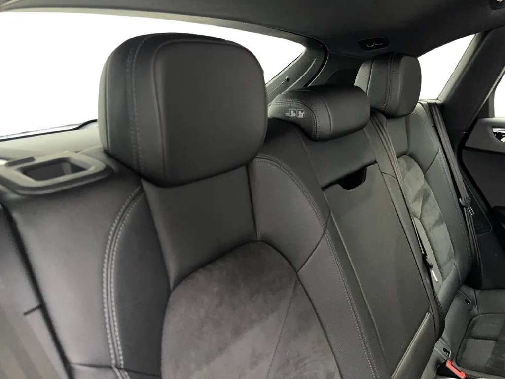 Porsche Macan photo 41