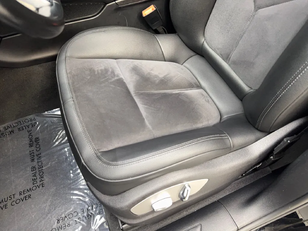 Porsche Macan photo 29