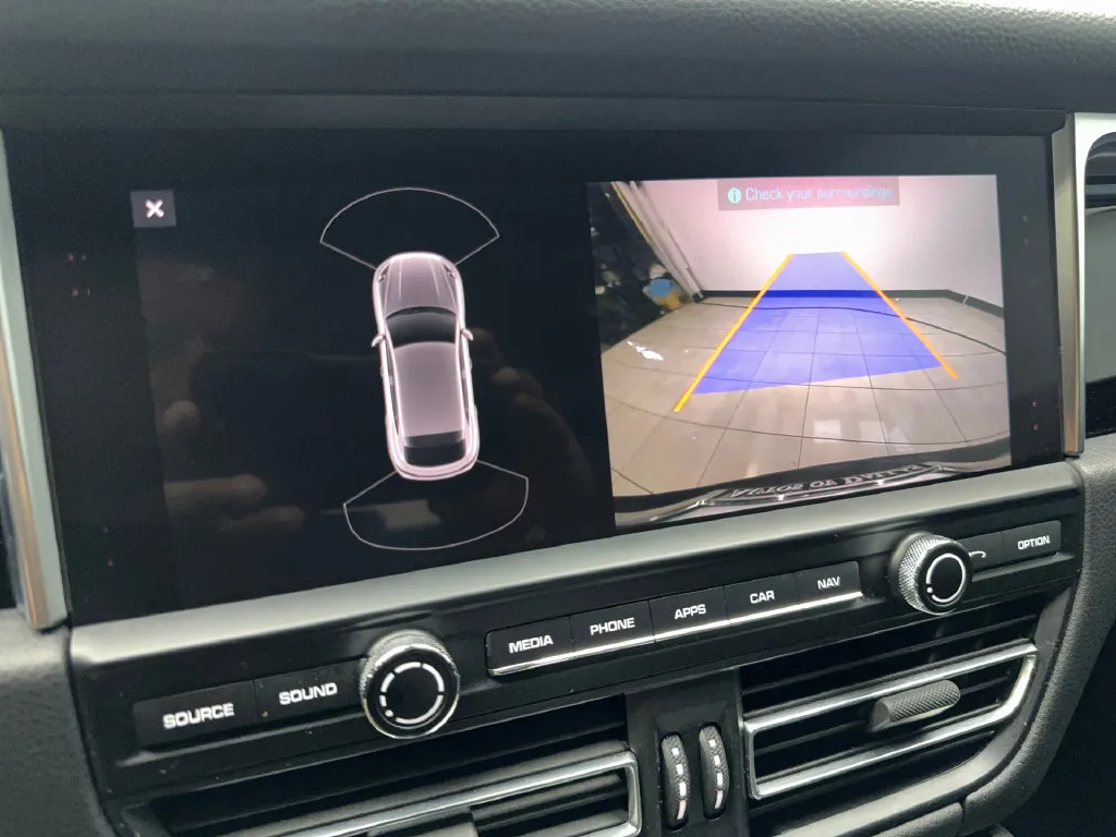 Porsche Macan photo 66