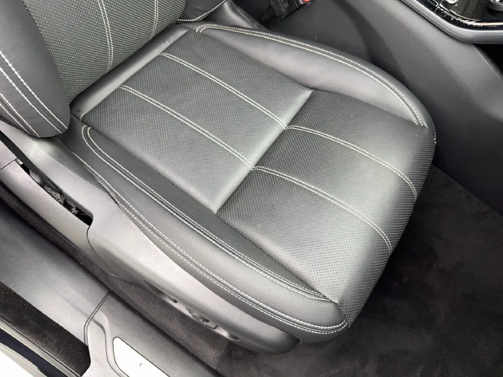 Land Rover Range Rover Velar photo 47