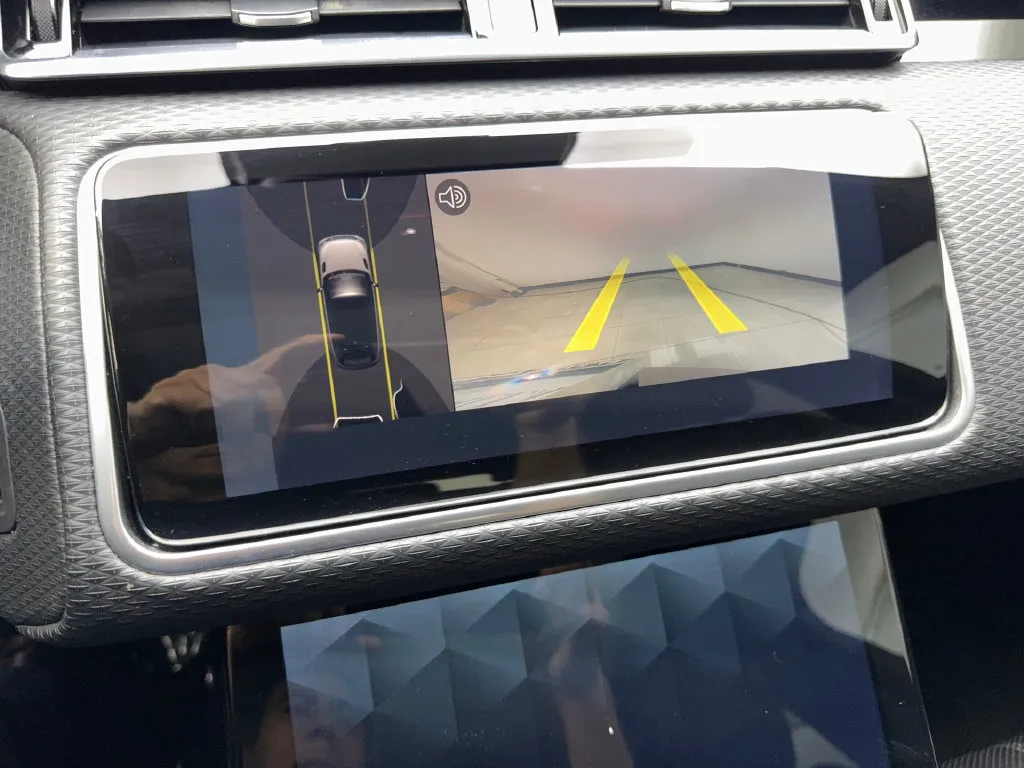 Land Rover Range Rover Velar photo 64