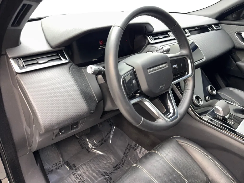 Land Rover Range Rover Velar photo 51