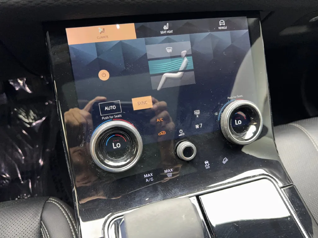 Land Rover Range Rover Velar photo 63