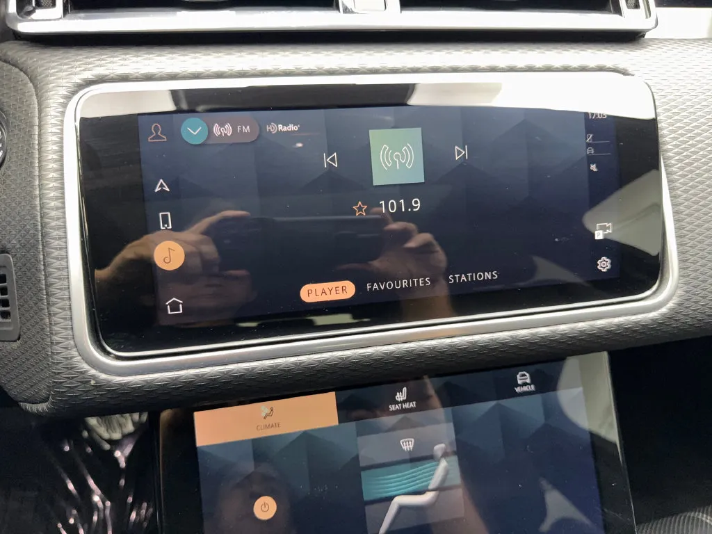 Land Rover Range Rover Velar photo 62