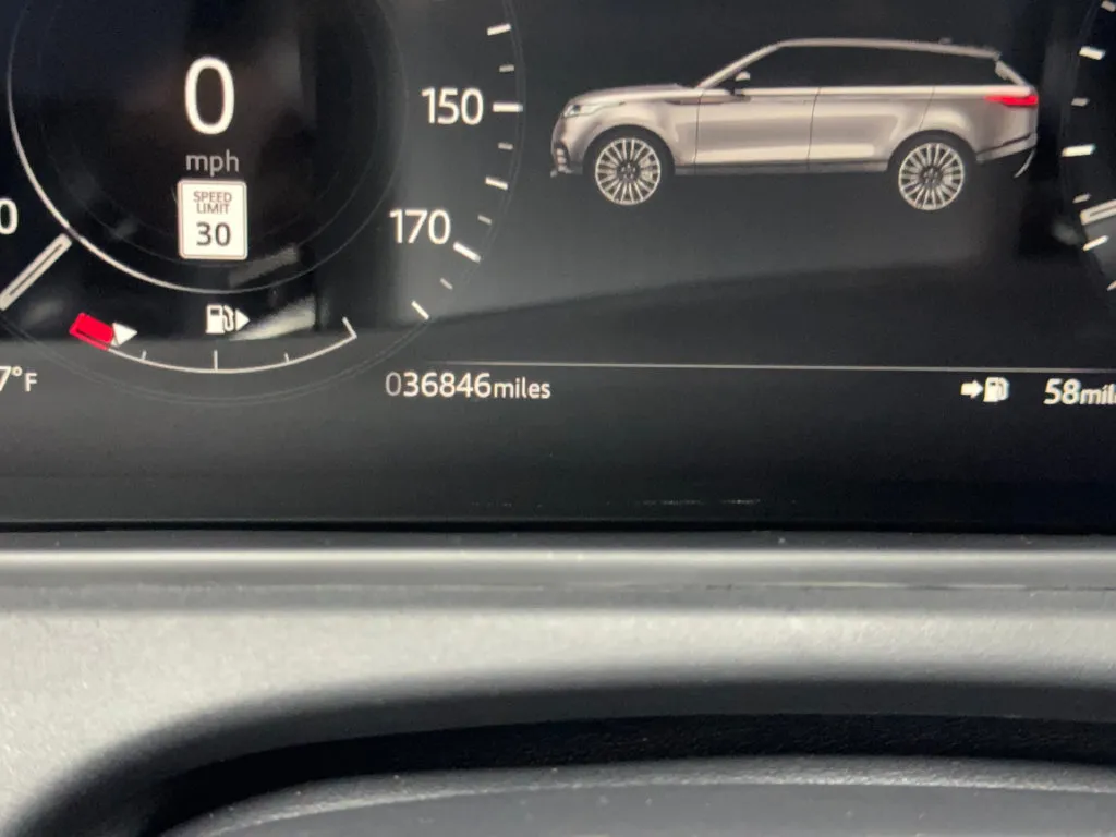 Land Rover Range Rover Velar photo 59