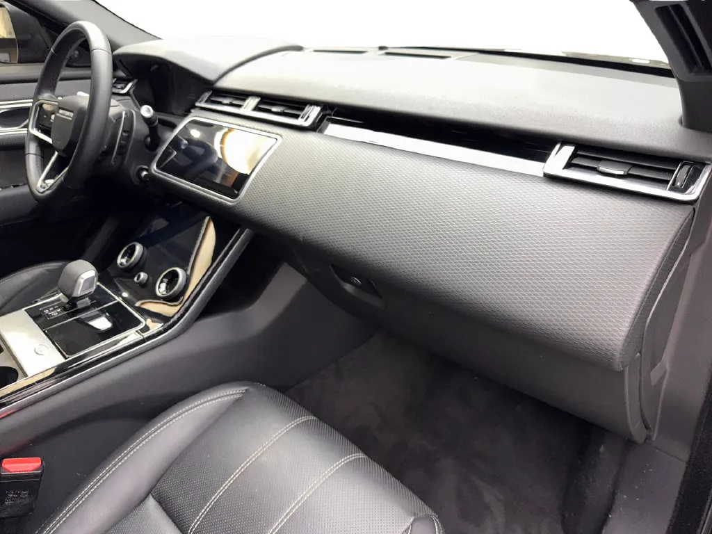 Land Rover Range Rover Velar photo 53