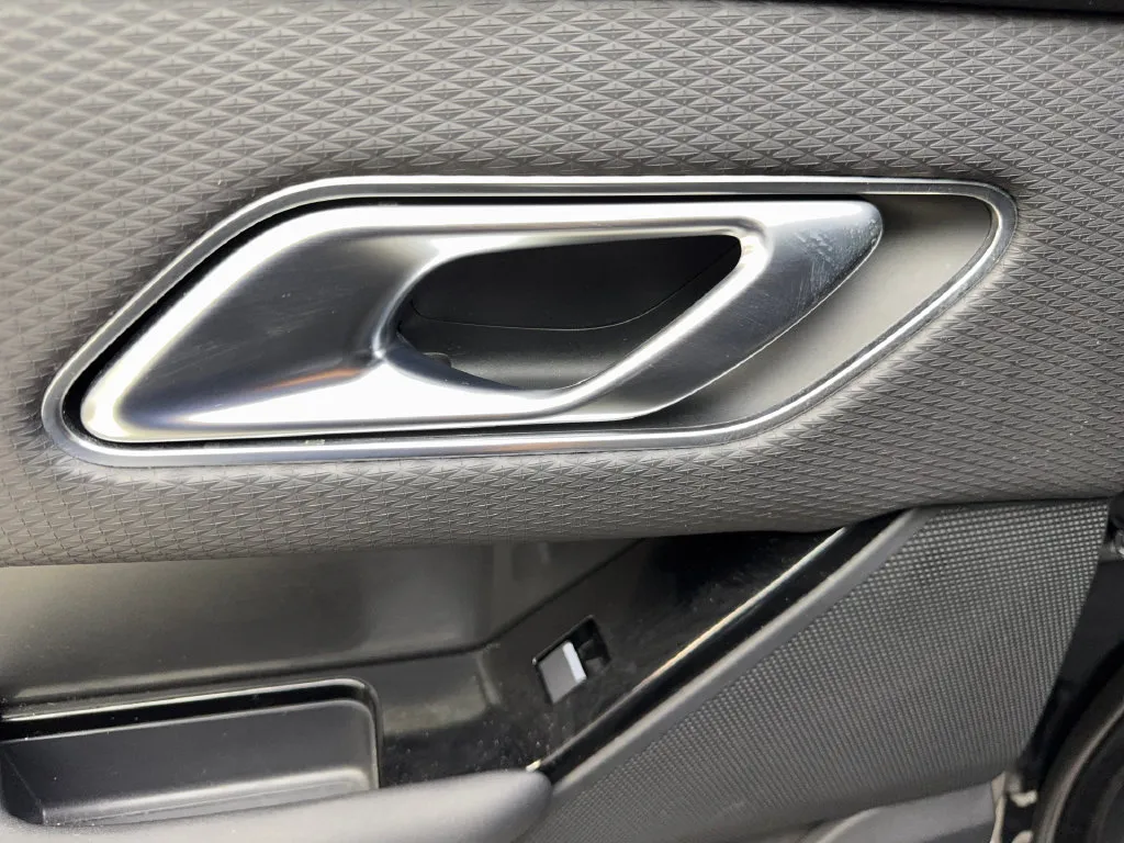 Land Rover Range Rover Velar photo 39