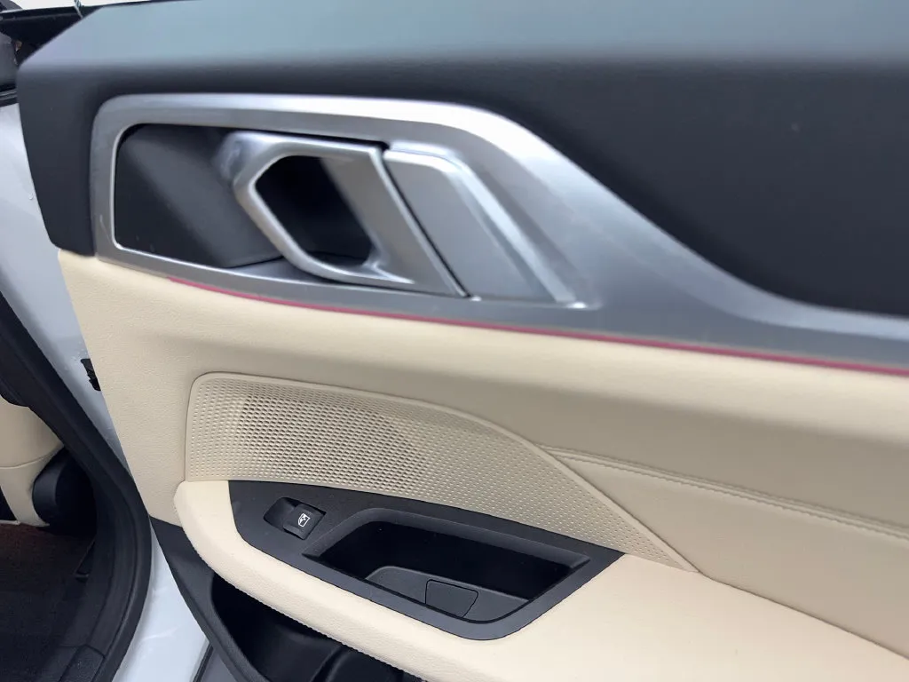 BMW i4 photo 46