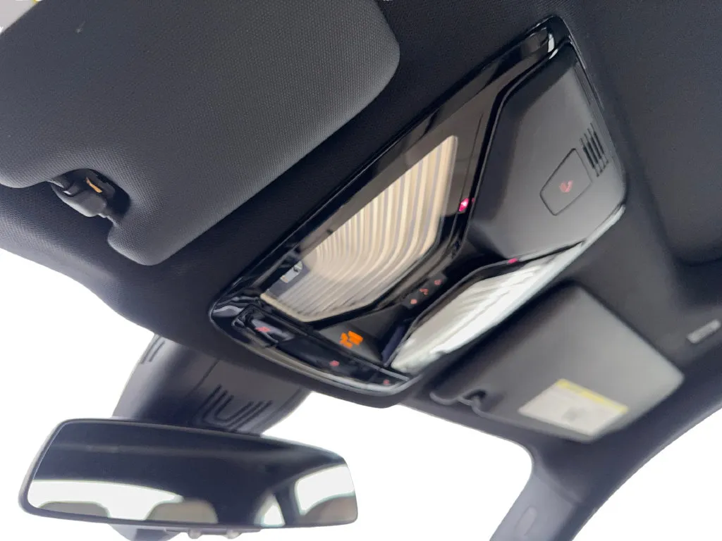 BMW i4 photo 76