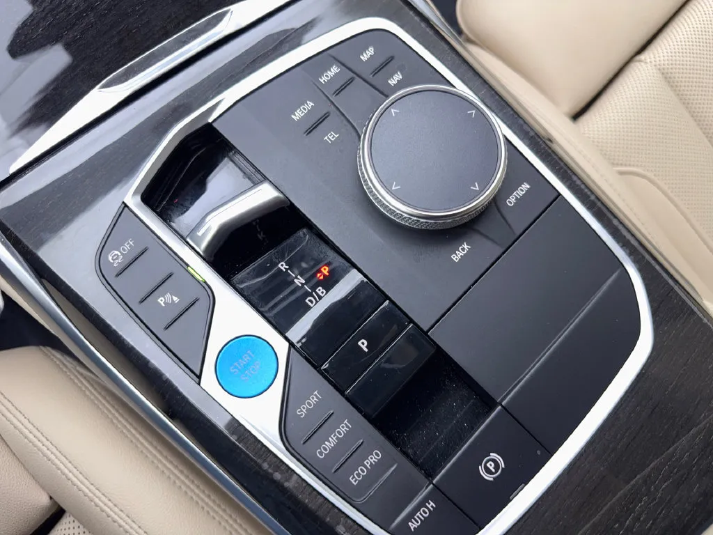 BMW i4 photo 72
