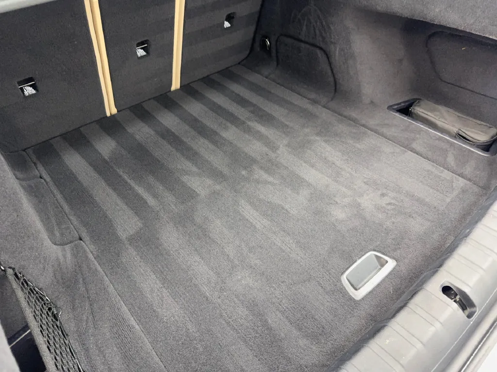 BMW i4 photo 83