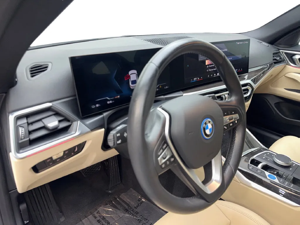 BMW i4 photo 53