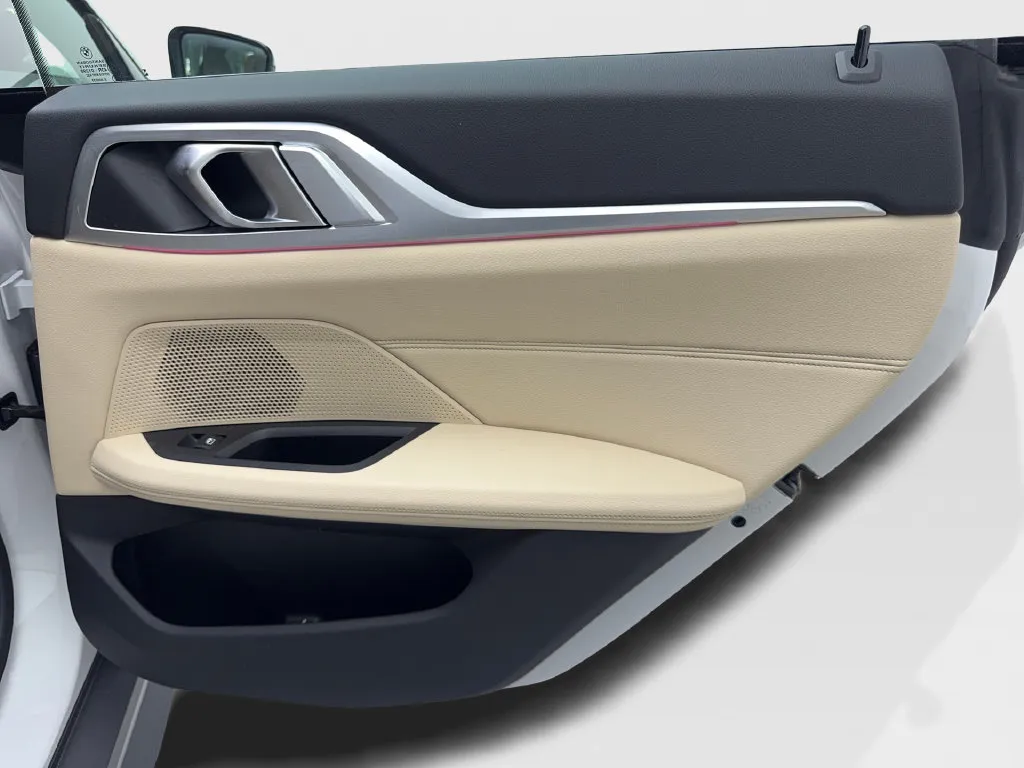 BMW i4 photo 45
