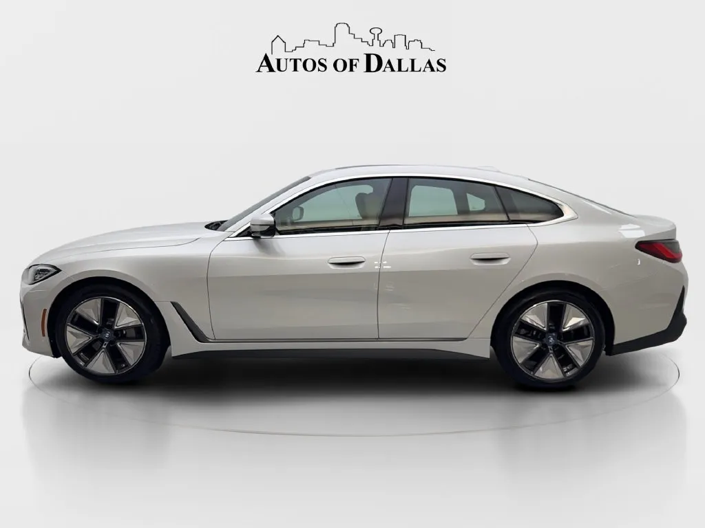 BMW i4 photo 6