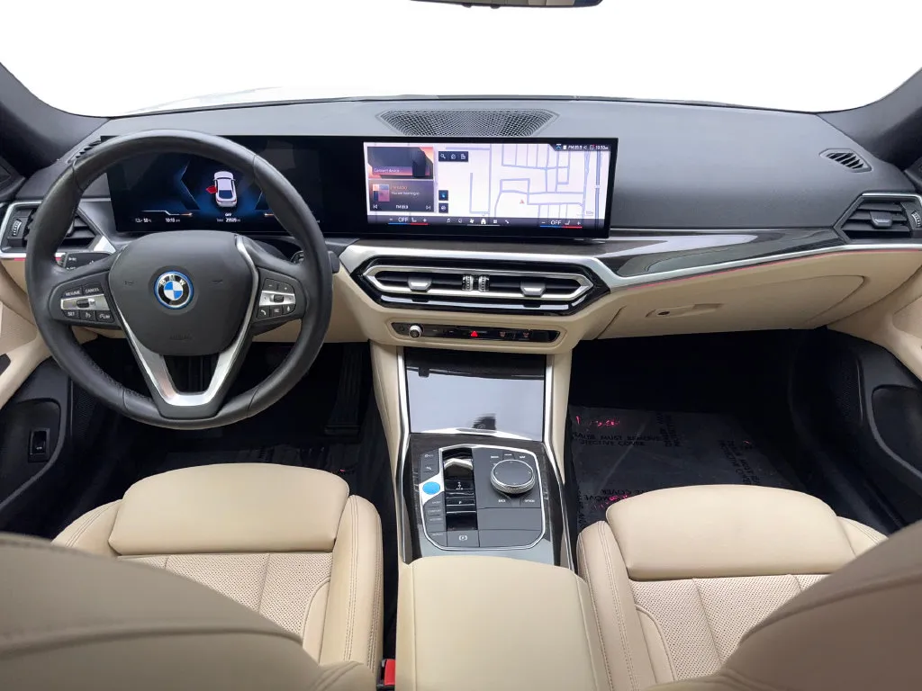 BMW i4 photo 54