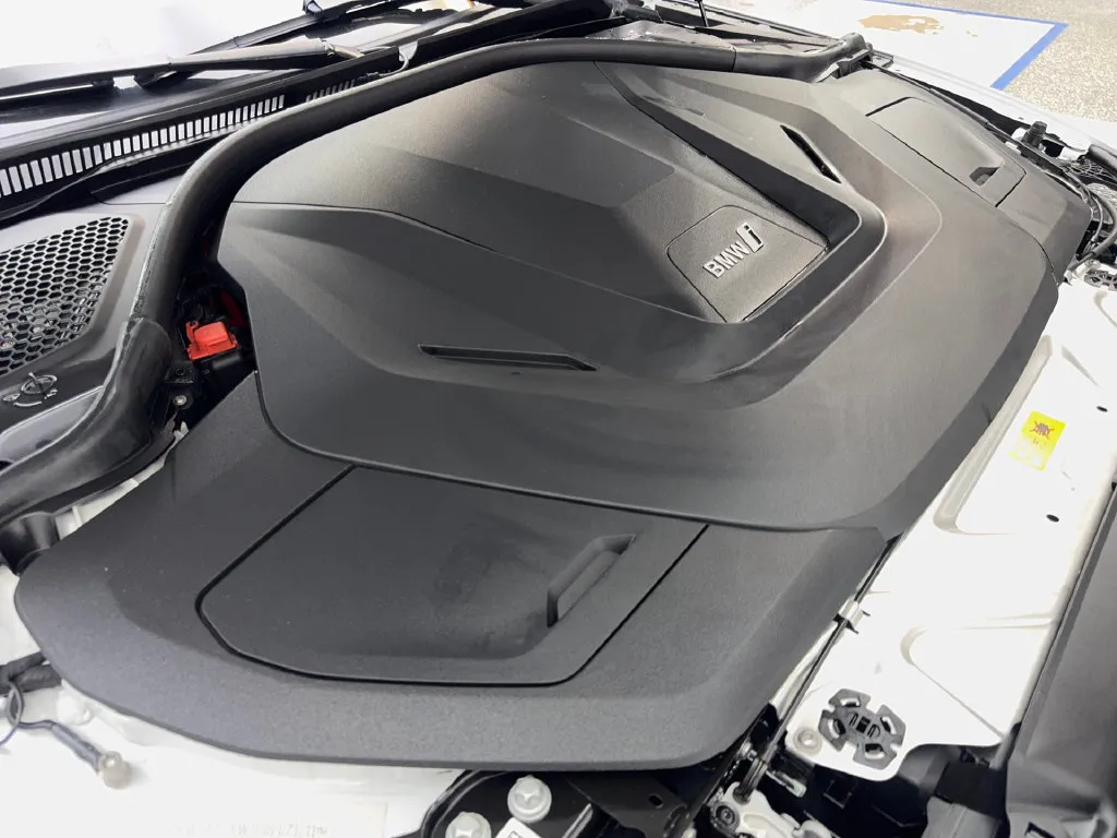 BMW i4 photo 80