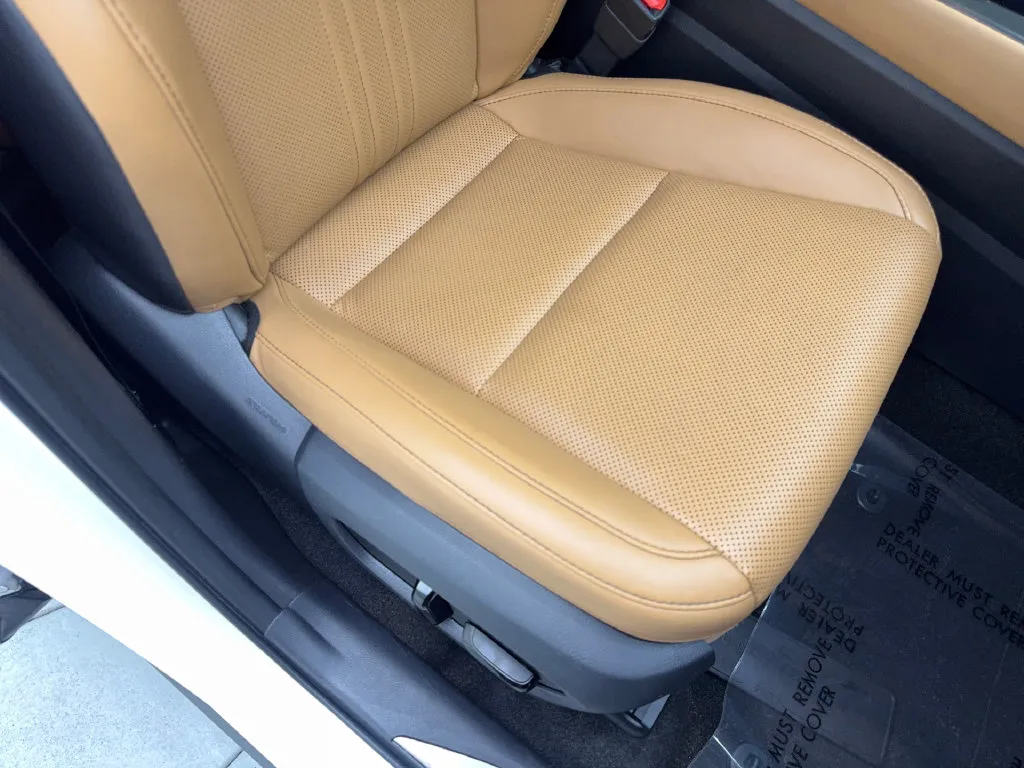 Lexus NX photo 48