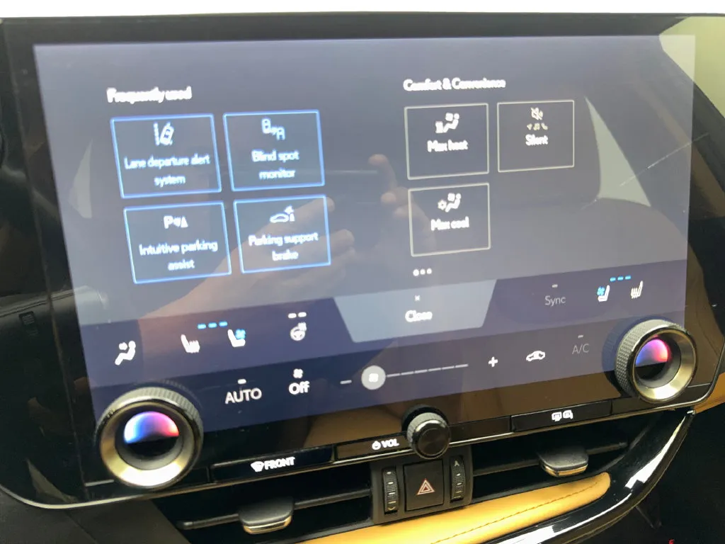 Lexus NX photo 65