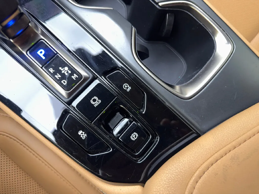 Lexus NX photo 70