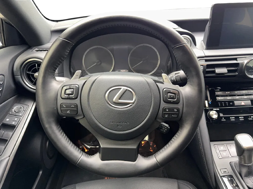 Lexus IS photo 57