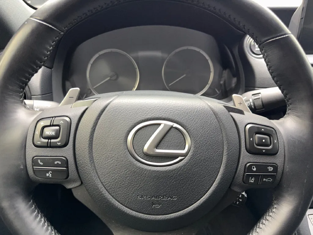 Lexus IS photo 58