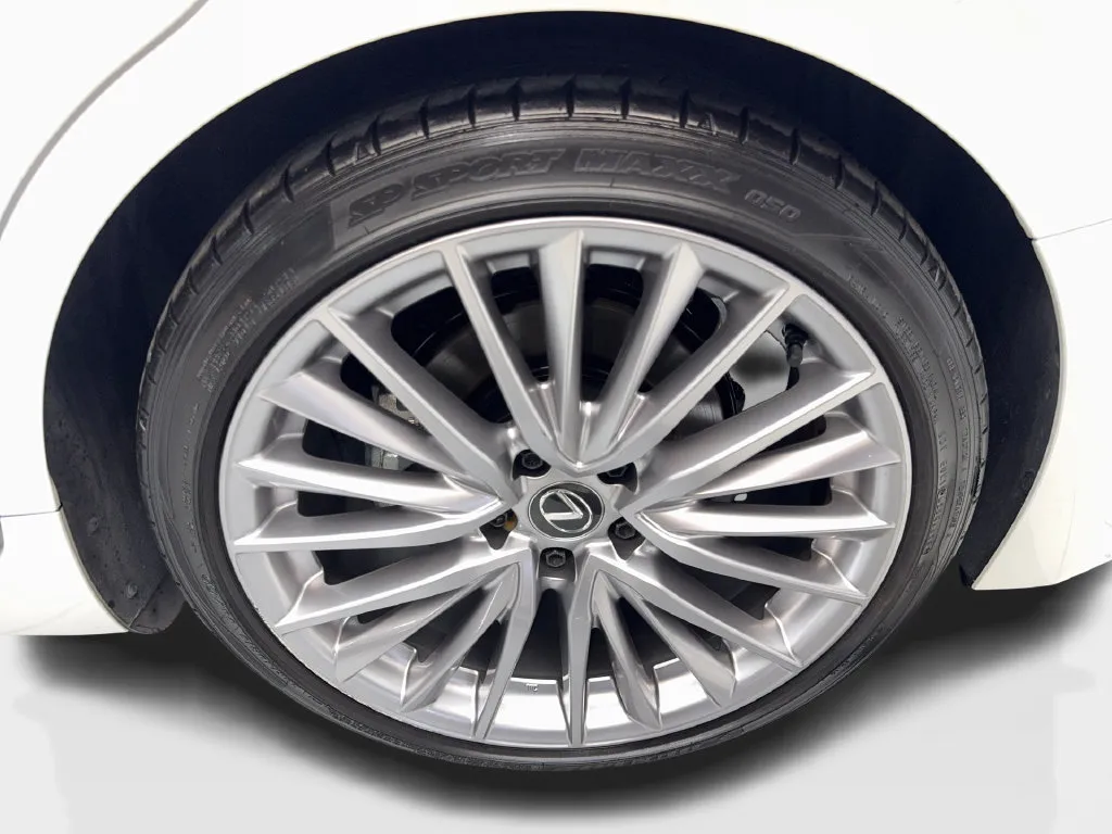 Lexus IS photo 80