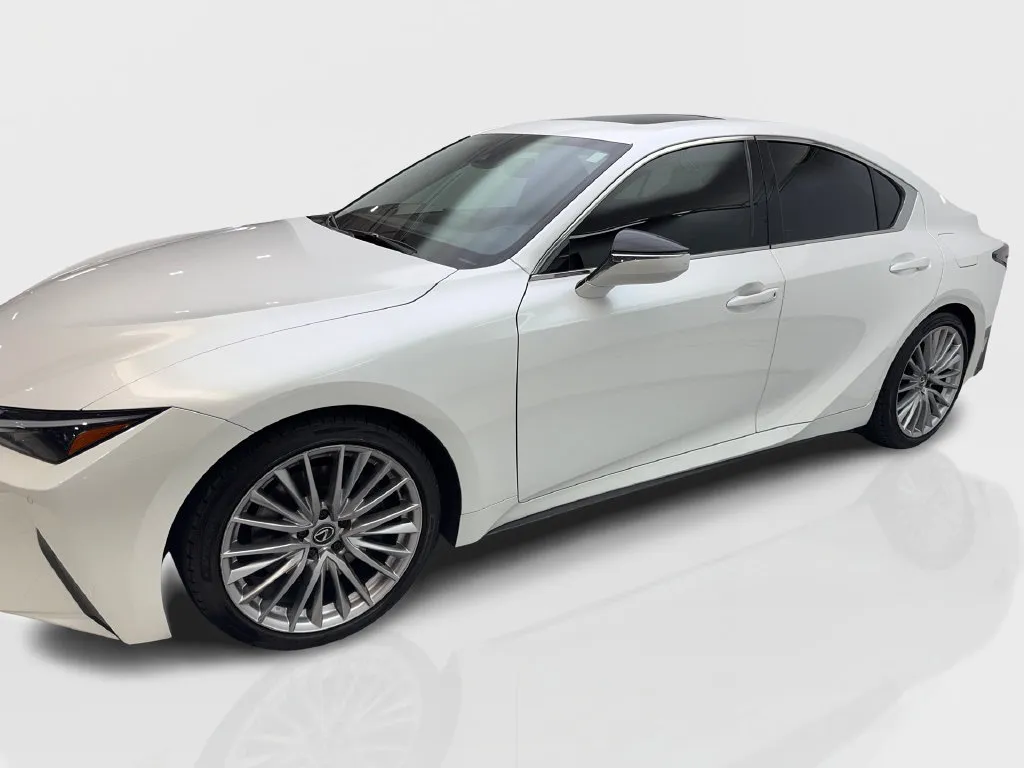 Lexus IS photo 12