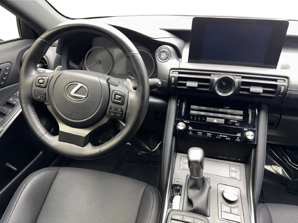 Lexus IS photo 54