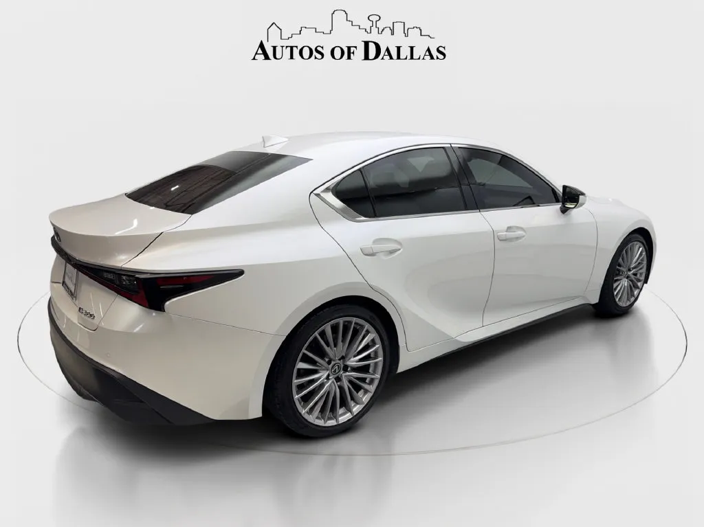 Lexus IS photo 7