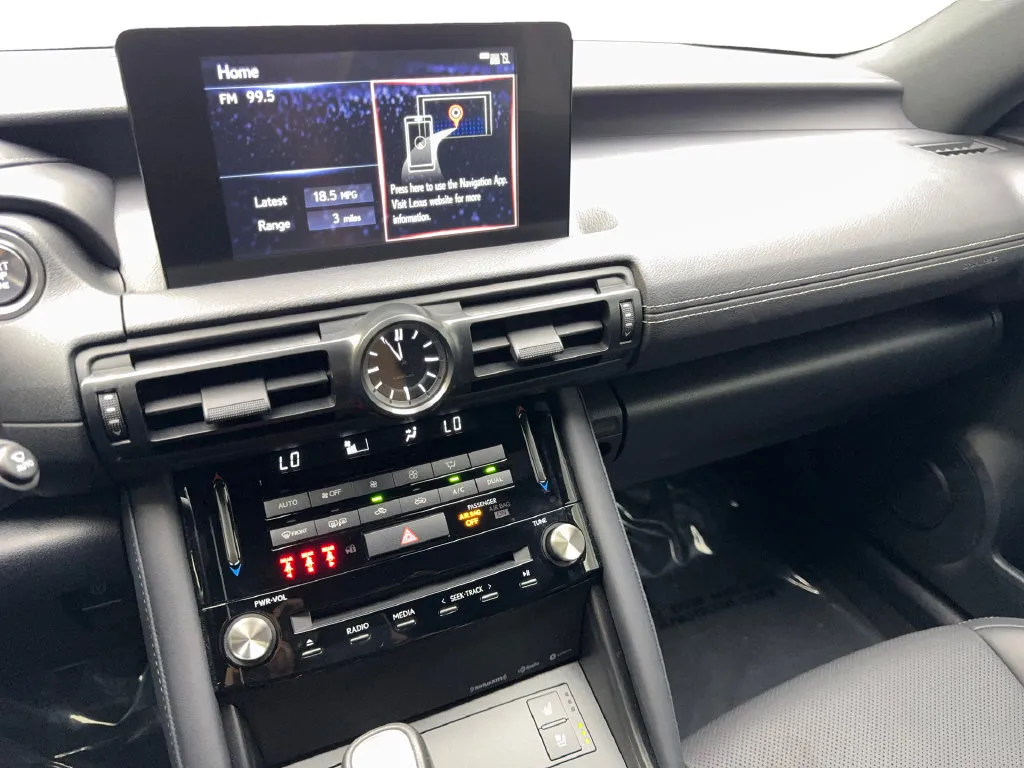 Lexus IS photo 61