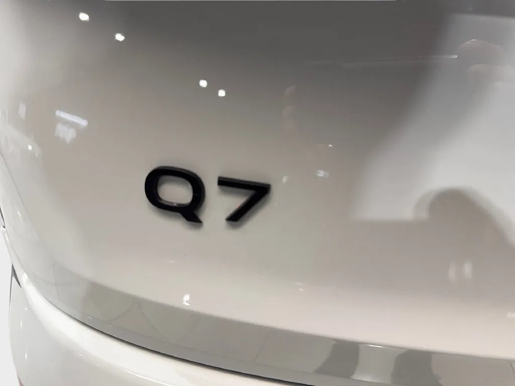 Audi Q7 photo 25