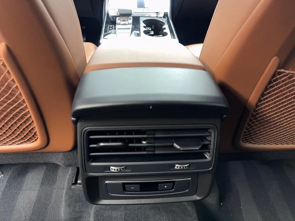 Audi Q7 photo 77