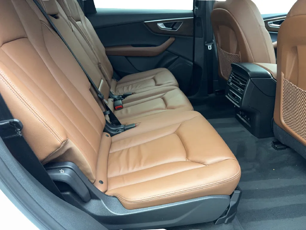 Audi Q7 photo 46