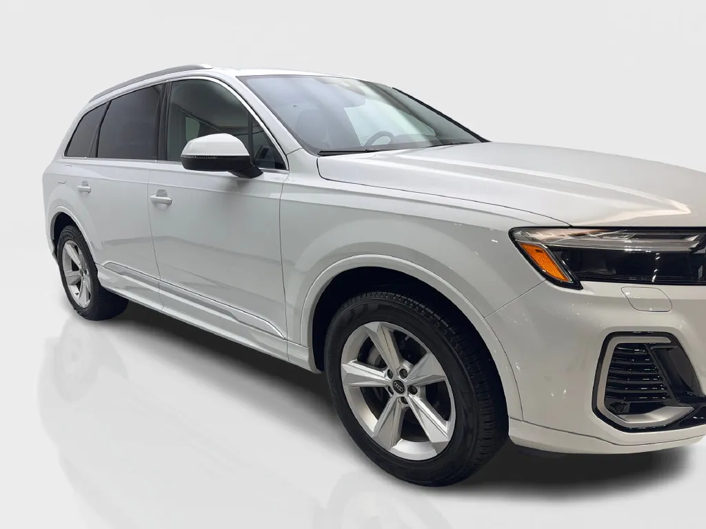 Audi Q7 photo 14