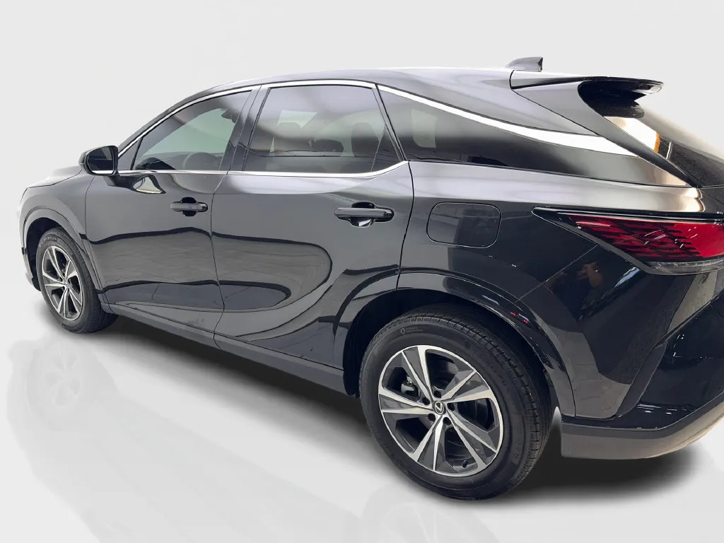 Lexus RX photo 16