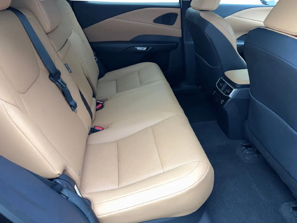 Lexus RX photo 40