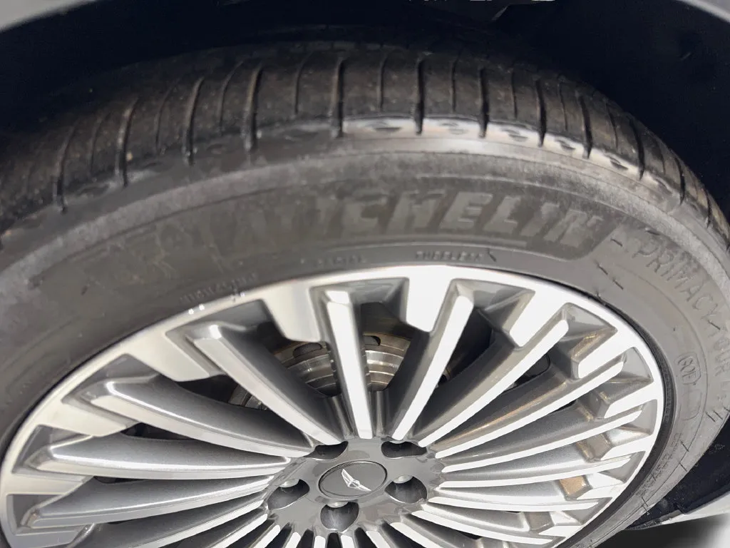 Genesis G80 photo 87