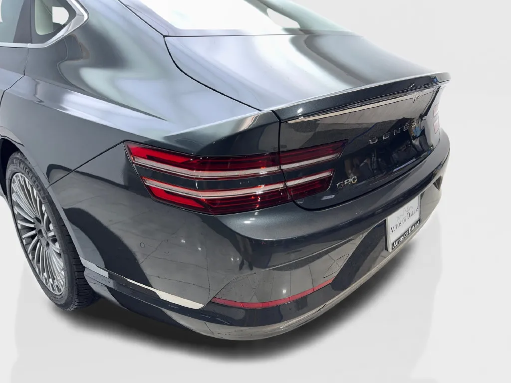 Genesis G80 photo 21
