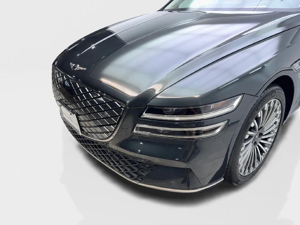 Genesis G80 photo 18