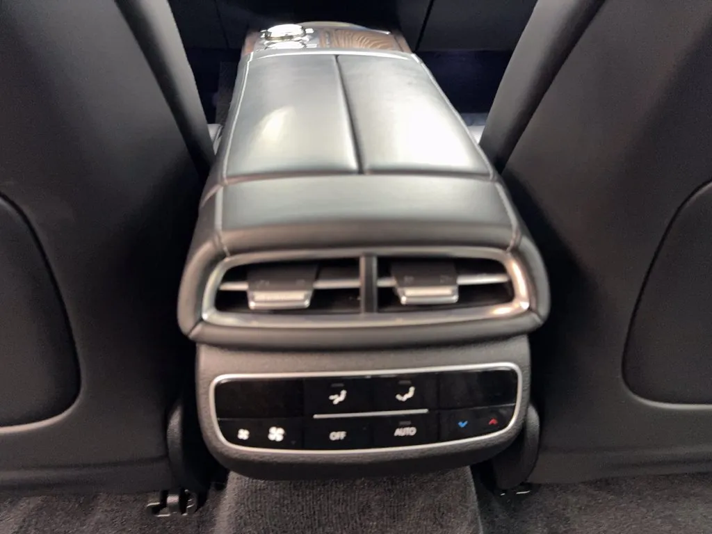 Genesis G80 photo 72