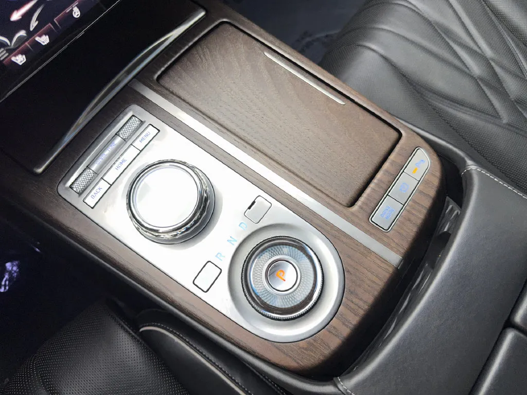 Genesis G80 photo 69