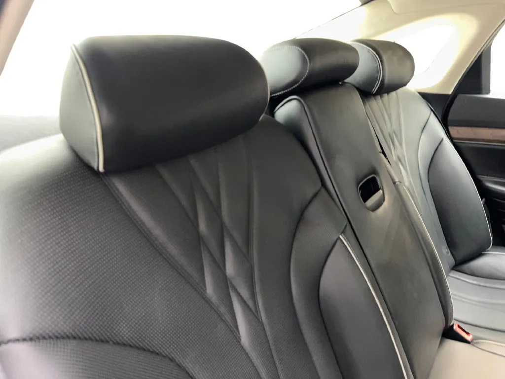 Genesis G80 photo 41