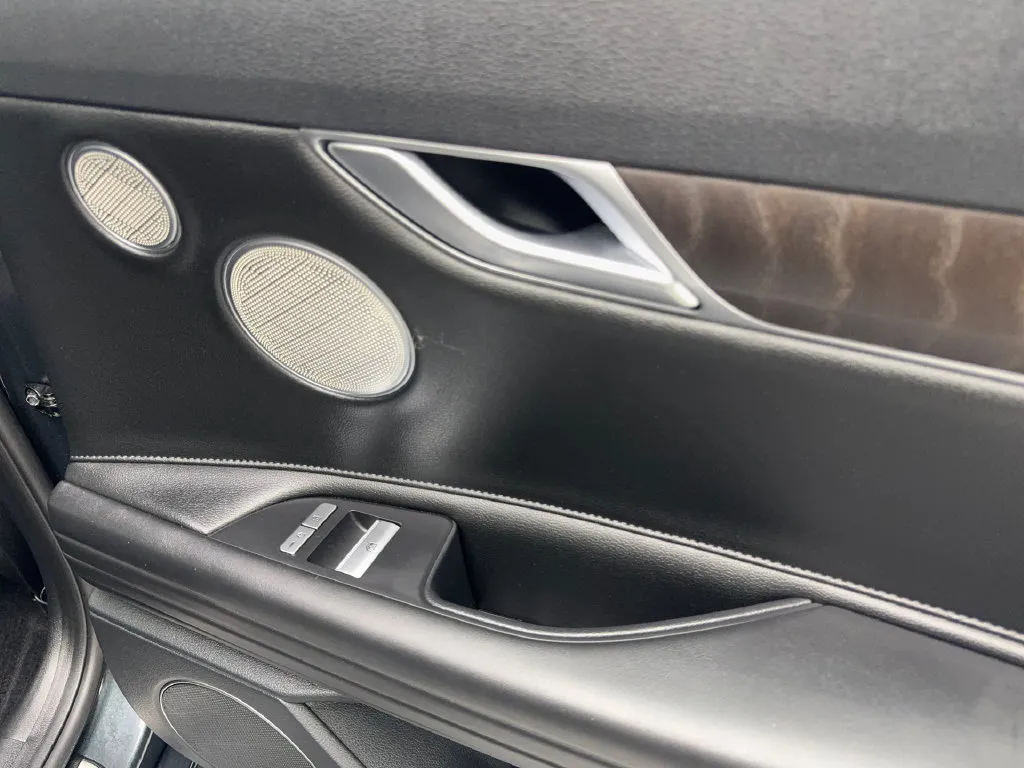 Genesis G80 photo 44