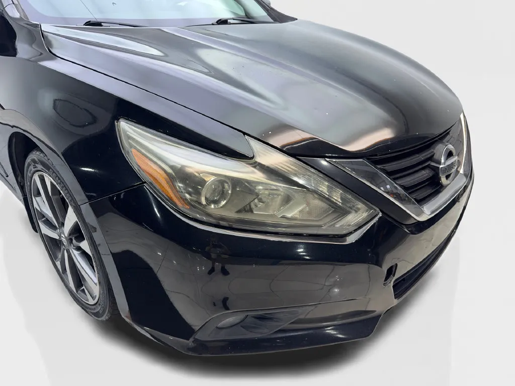Nissan Altima photo 19