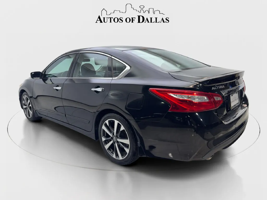 Nissan Altima photo 10