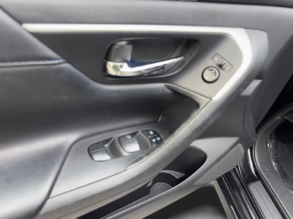Nissan Altima photo 35