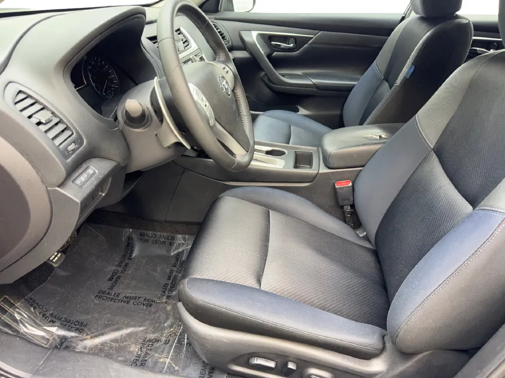 Nissan Altima photo 29